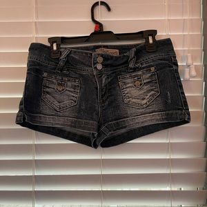 Wallflower shorts. Size 9